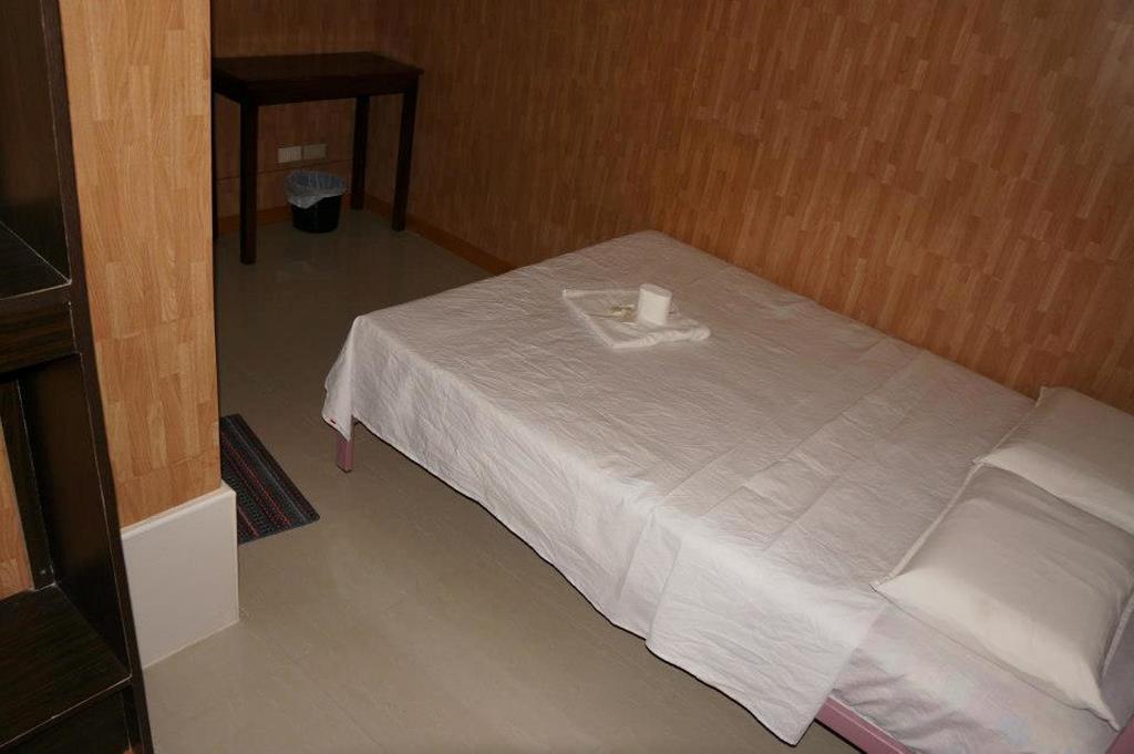 Davao City Daylight Inn חדר תמונה